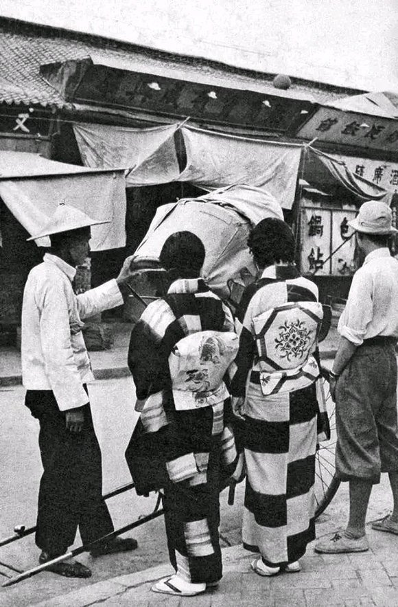 1939꣬Ͻͷ˻ưձŮ