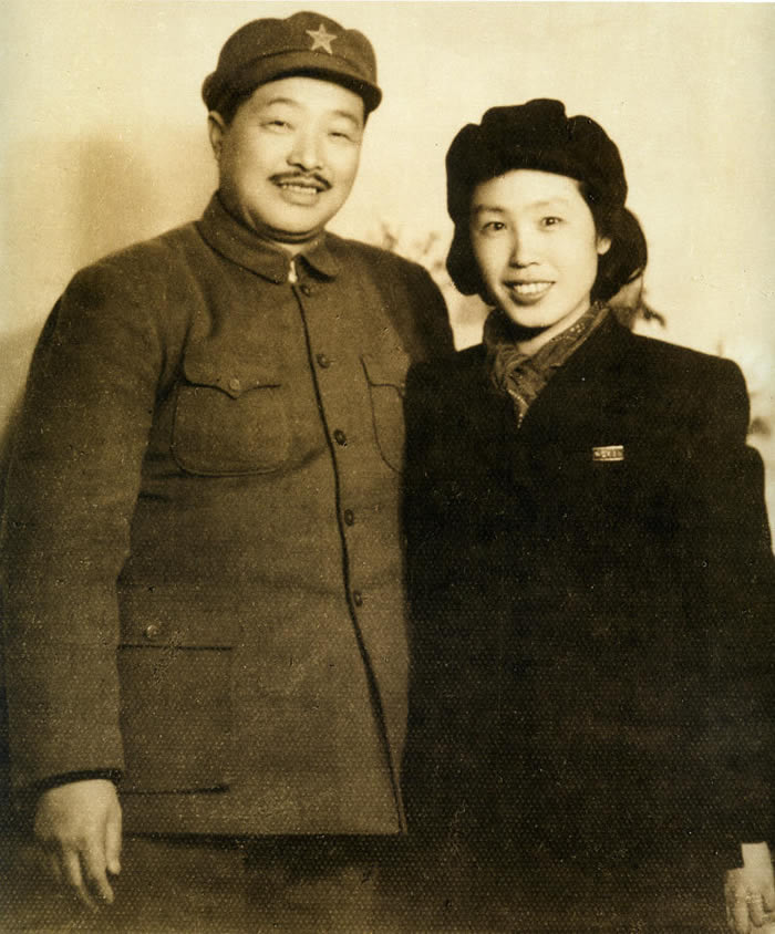 1951꣬Ѧ졣